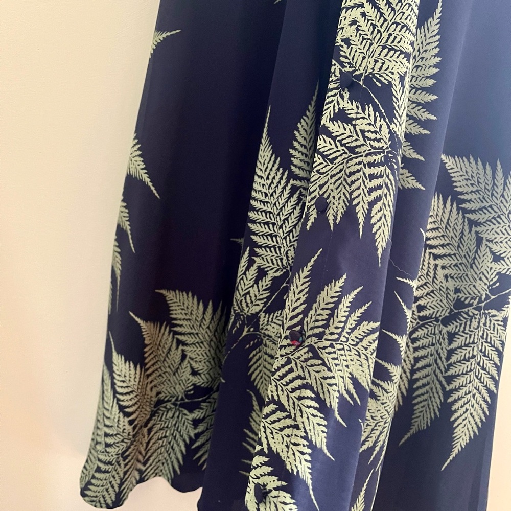 Aakaa Elegant Green Fern Print Dress - Picture 9 of 9
